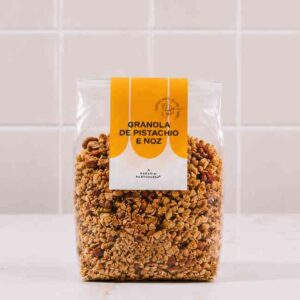 Granola de pistachio e noz