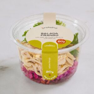 Salada + Proteína de frango, couve e amendoim